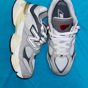 New Balance Gray and White Women's Shoes